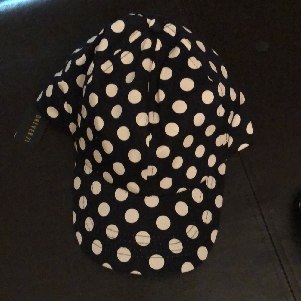 Forever 21 spotted hat 30 LEFT!!!!!